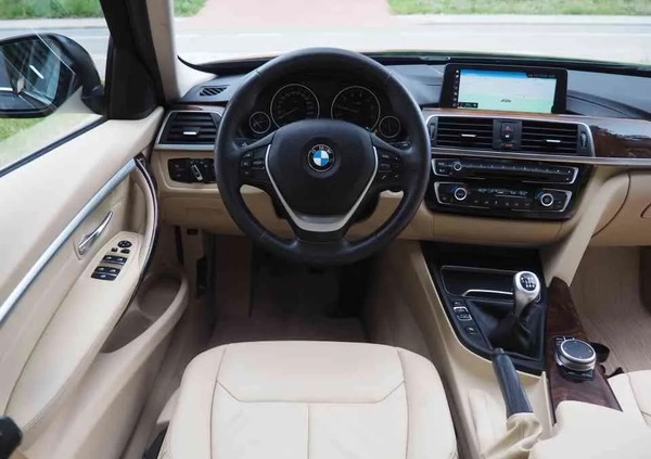 BMW Seria 3 cena 59900 przebieg: 156200, rok produkcji 2019 z Bełchatów małe 704